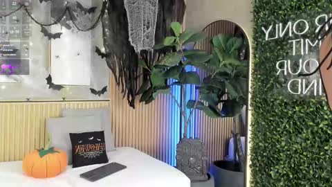  Ali online show from October 25, 7:54 pm