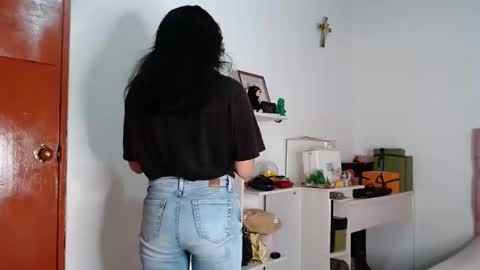 Snapshot of alia054 chatting on October 2, 12:54 pm Alia  online show from October 2, 12:54 pm