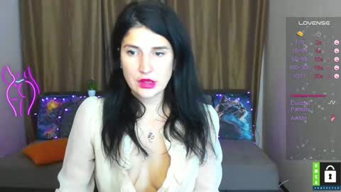 Alianna online show from January 8, 4:33 pm