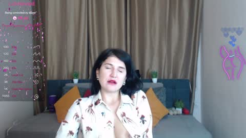 Alianna online show from December 17, 6:35 am