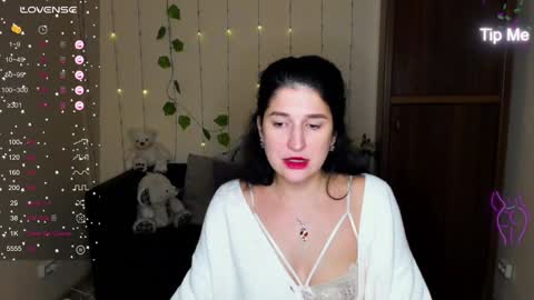 Alianna online show from January 21, 6:33 am