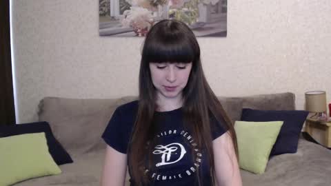 alice_59 online show from April 9, 11:48 am