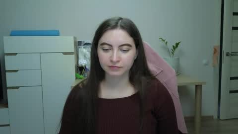 Alice online show from March 28, 3:33 pm