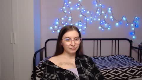 Alice online show from December 12, 7:15 pm