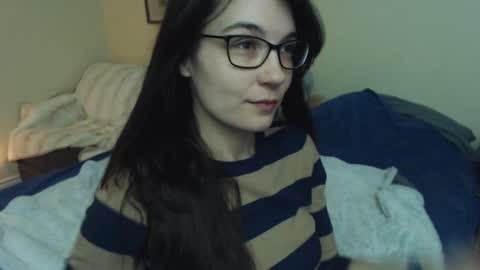 Snapshot of alice_asks chatting on January 11, 2:20 am Alice Asks online show from January 11, 2:20 am