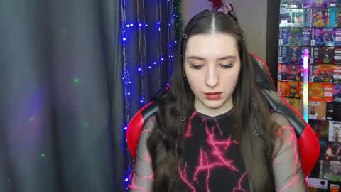 Snapshot of alice_bailey chatting on December 25, 4:43 pm Alice online show from December 25, 4:43 pm