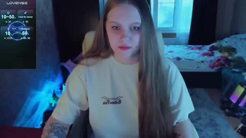 Snapshot of alice_dreamgirl_ chatting on March 9, 3:27 pm Alice 3 online show from March 9, 3:27 pm