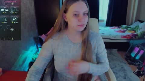 Snapshot of alice_dreamgirl_ chatting on March 3, 12:09 pm Alice 3 online show from March 3, 12:09 pm