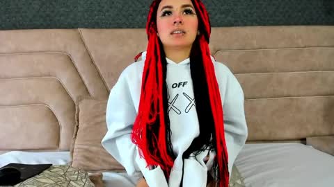 alice foxred online show from April 4, 1:21 pm