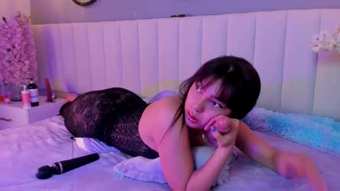 alice_lodge online show from October 11, 5:01 am