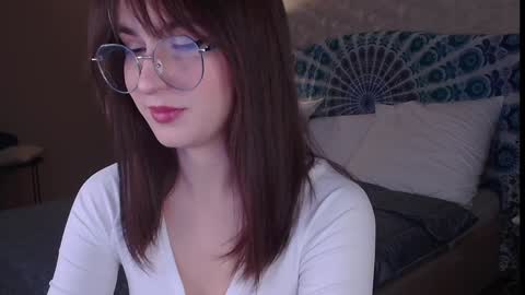 Snapshot of alice_love_fuck chatting on January 25, 9:57 am Alice love fuck online show from January 25, 9:57 am