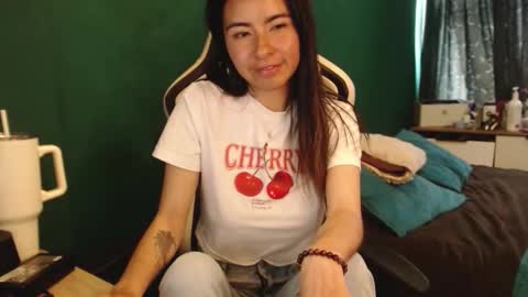 Alice online show from February 25, 6:06 pm