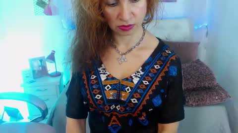 Alice  online show from February 22, 1:01 pm