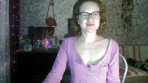 Snapshot of alice_peach chatting on January 3, 8:11 pm bigclit daddy squirt bigdildo fit online show from January 3, 8:11 pm