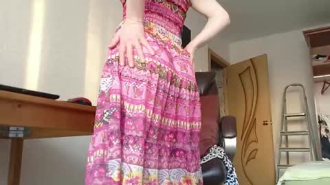 Snapshot of alice_peach chatting on February 6, 12:26 pm bigclit daddy squirt bigdildo fit online show from February 6, 12:26 pm