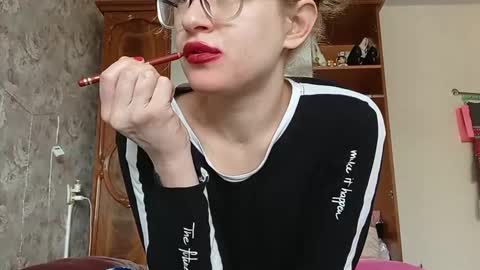 Snapshot of alice_peach chatting on February 27, 11:52 am bigclit daddy squirt bigdildo fit online show from February 27, 11:52 am