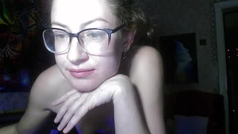 Snapshot of alice_peach chatting on September 26, 2:15 pm bigclit daddy squirt bigdildo fit online show from September 26, 2:15 pm