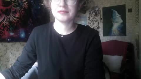 Snapshot of alice_peach chatting on September 22, 12:03 pm bigclit daddy squirt bigdildo fit online show from September 22, 12:03 pm