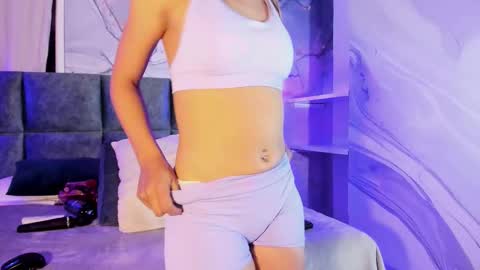 alice_simpson1 online show from September 17, 9:02 pm