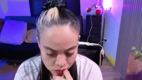 Alice online show from December 16, 1:06 pm