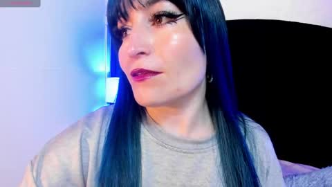 Snapshot of alice_sweetmomma chatting on September 26, 9:01 pm Alice online show from September 26, 9:01 pm