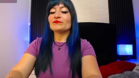 Snapshot of alice_sweetmomma chatting on October 6, 6:56 pm Alice online show from October 6, 6:56 pm