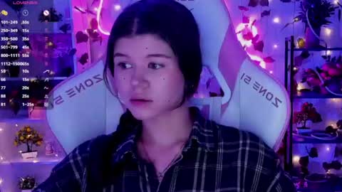 Alice online show from August 8, 11:02 pm