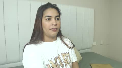 Alicia online show from January 8, 5:50 pm