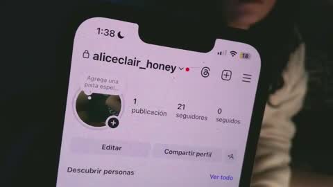 aliceclair_ online show from October 30, 6:38 am