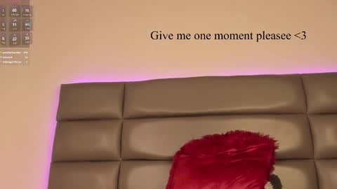 Snapshot of aliceclark__ chatting on October 30, 3:57 pm Alice  online show from October 30, 3:57 pm