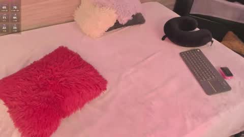 Alice  online show from November 21, 12:51 pm