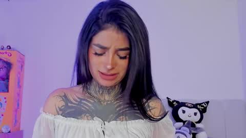 Alice  online show from October 9, 7:40 pm