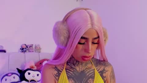 Alice  online show from September 25, 7:23 pm