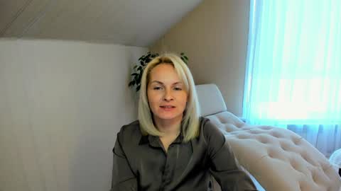 Alicee online show from December 19, 9:29 am