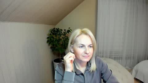 Alicee online show from January 5, 4:48 pm