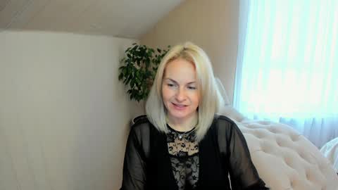 Alicee online show from December 13, 9:04 am