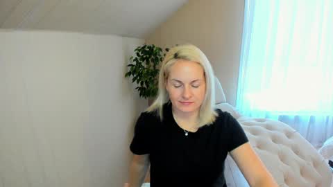 Alicee online show from December 21, 8:18 am