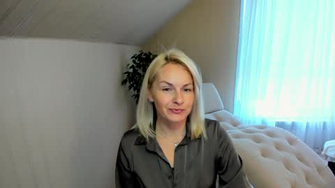 Alicee online show from December 17, 7:29 am