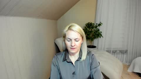 Alicee online show from January 14, 8:37 pm