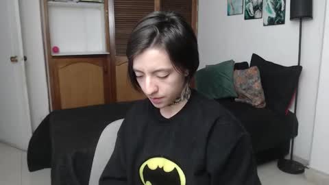 alicee_logan_ online show from December 4, 2:14 am