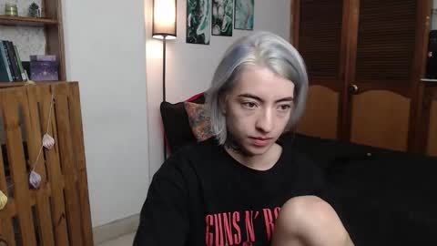 alicee_logan_ online show from February 15, 3:31 am