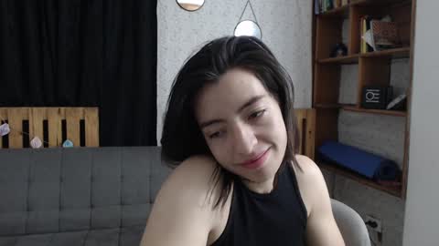 alicee_logan_ online show from January 13, 1:34 am