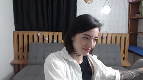 alicee_logan_ online show from December 14, 2:22 am