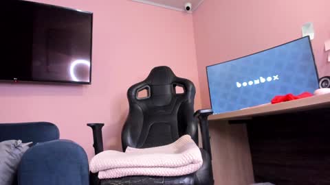 Aleja  online show from December 12, 12:33 pm