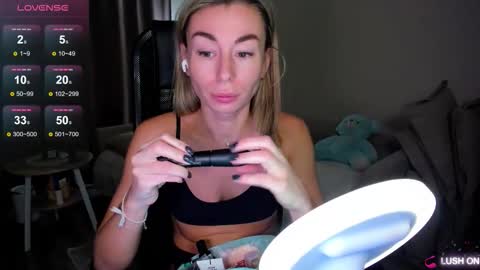 Daniella online show from January 14, 2:27 am