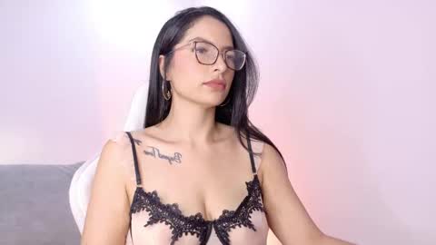 Alice online show from November 4, 1:49 pm