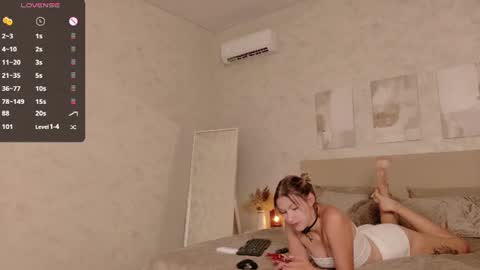 aliceflarie online show from July 27, 2:52 am