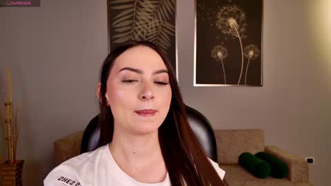 Snapshot of aliceharperx chatting on January 21, 3:26 am Alice online show from January 21, 3:26 am