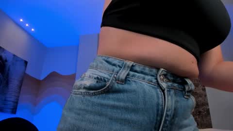 Snapshot of aliceharperx chatting on October 20, 6:55 pm Alice online show from October 20, 6:55 pm