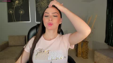 Snapshot of aliceharperx chatting on January 26, 11:08 pm Alice online show from January 26, 11:08 pm